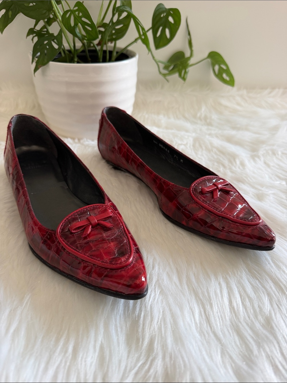 Stuart Weitzman Red Croc-Embossed Pointed Toe Flats with Knot Accent - Picture 8 of 14